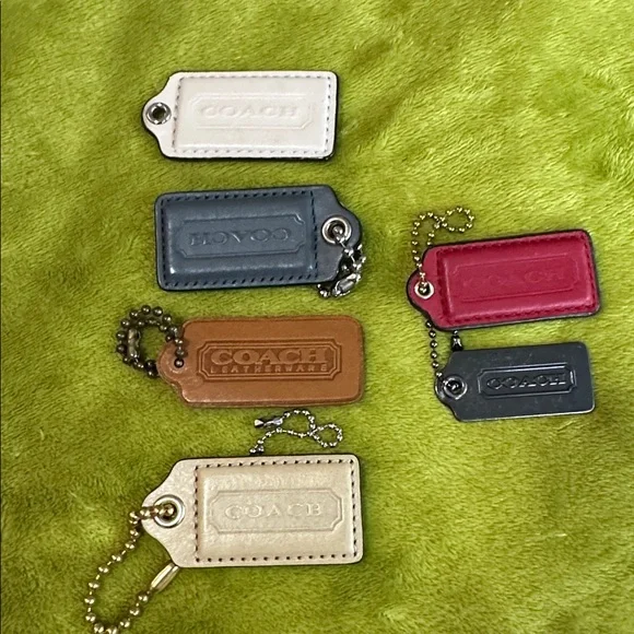 Assorted Hang Tags As Seen In Live AS IS - Picture 1 of 1